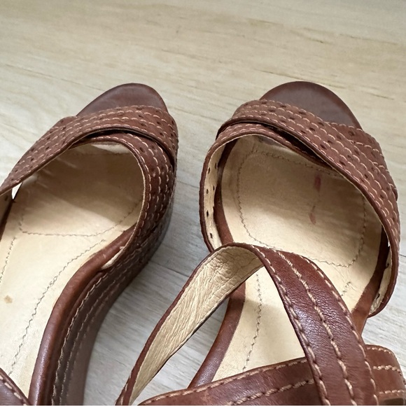 Frye Carlie Leather Strappt Platform Sandals - Picture 7 of 8